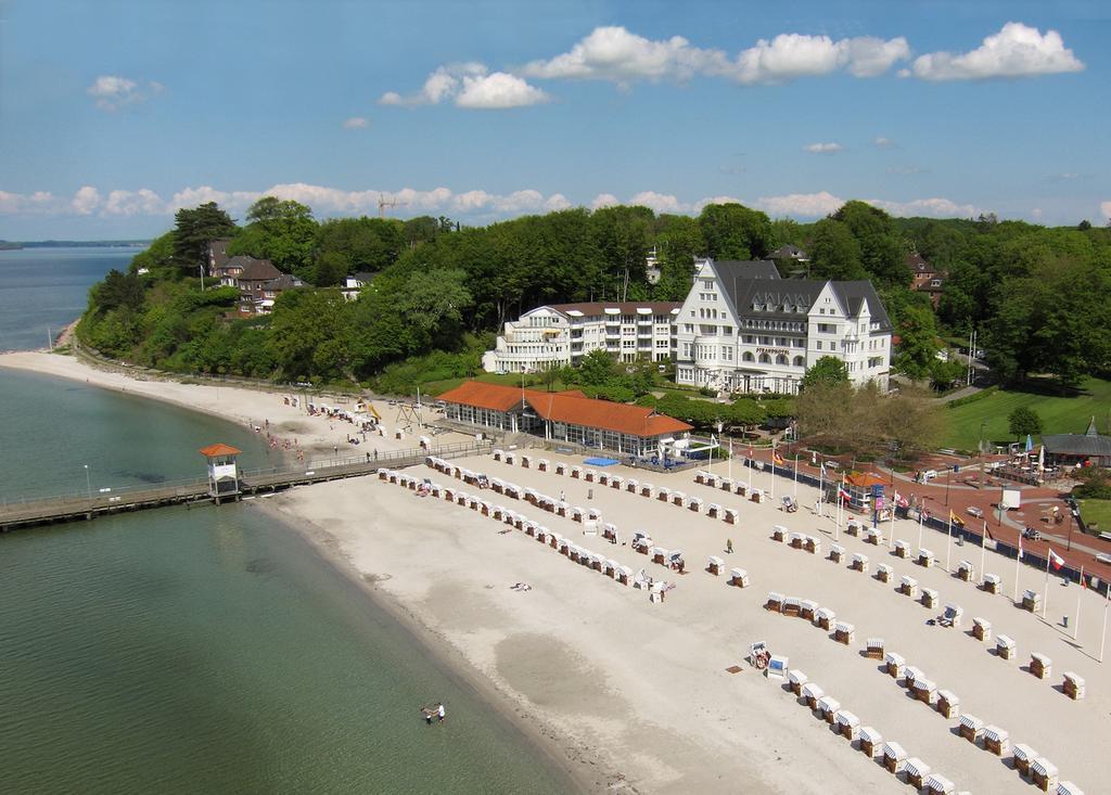Strandhotel Glücksburg Exteriör bild